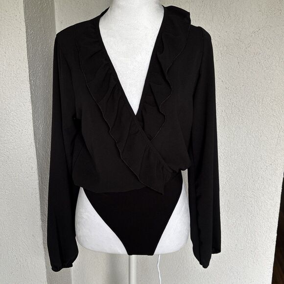 Boohoo Ruffle Top Bodysuit Size 6 - Picture 1 of 8